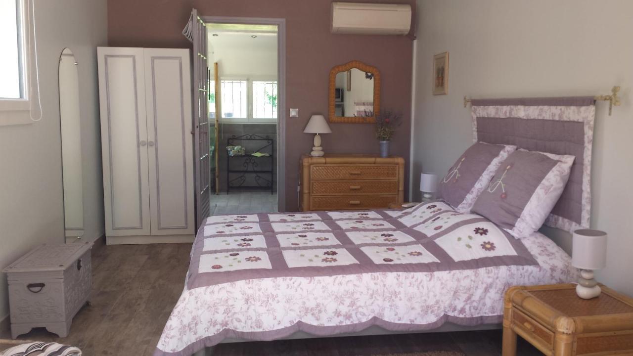 Bed and Breakfast Le Jardin Des Selves Draguignan Esterno foto